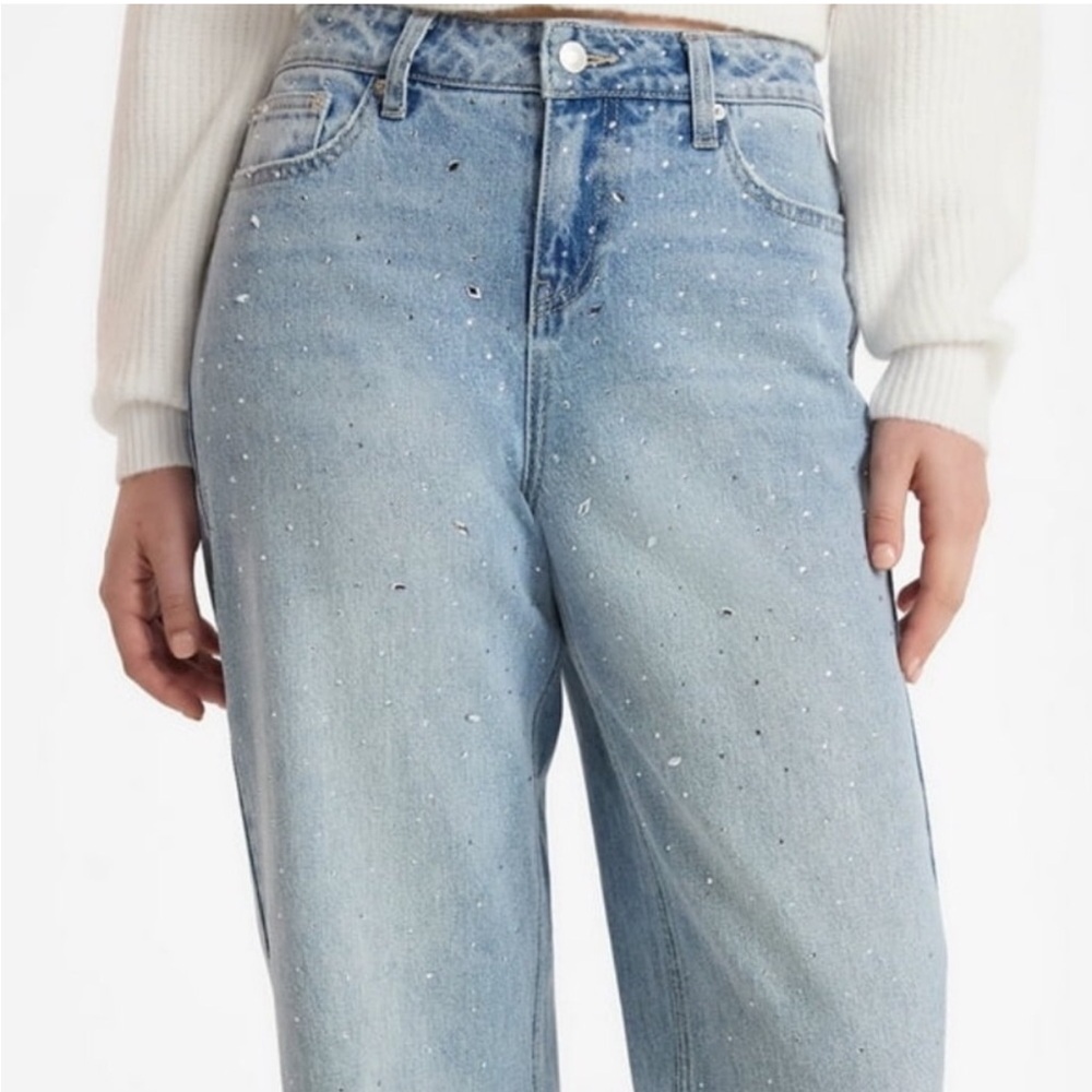 No Boundaries Rhinestone Straight-Leg Jeans - Light Blue Wash